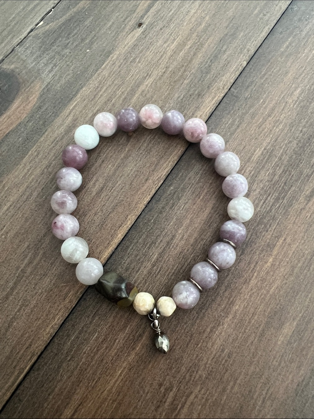Handcrafted Lavender Bead Stretch Bracelet - Unbranded
